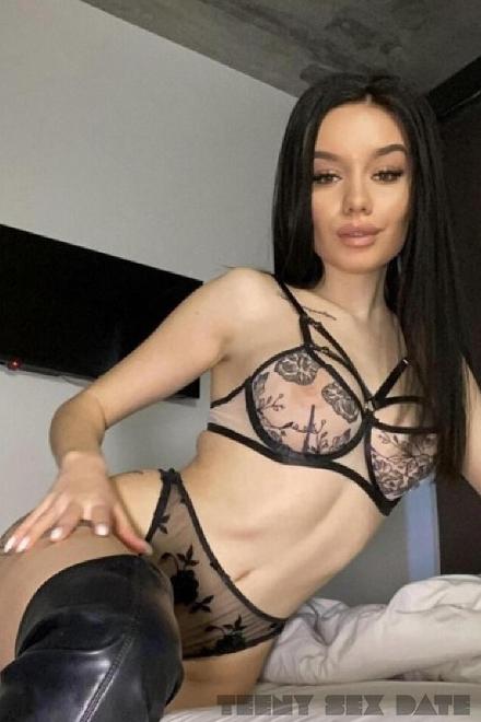 Emily TEEN SKINNY TEEN GFE FN FK 69 CIF Schweiz, Neuenburg