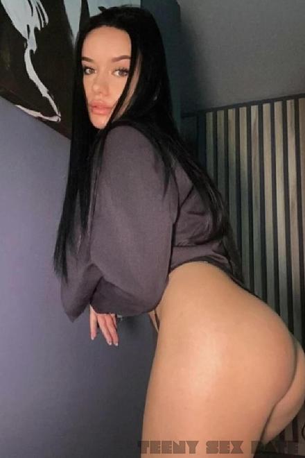 Emily TEEN SKINNY TEEN GFE FN FK 69 CIF Schweiz, Neuenburg