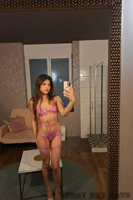 Amara Heisses Teeny Schweiz, Zug