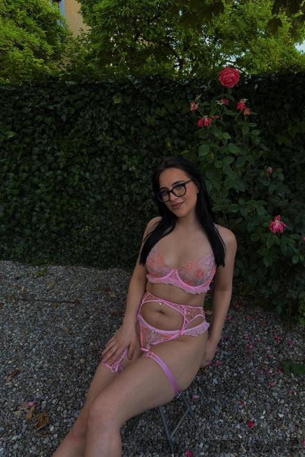 Larysa TEEN TEEN COME IN MOUTH / FACE Schweiz, Neuenburg