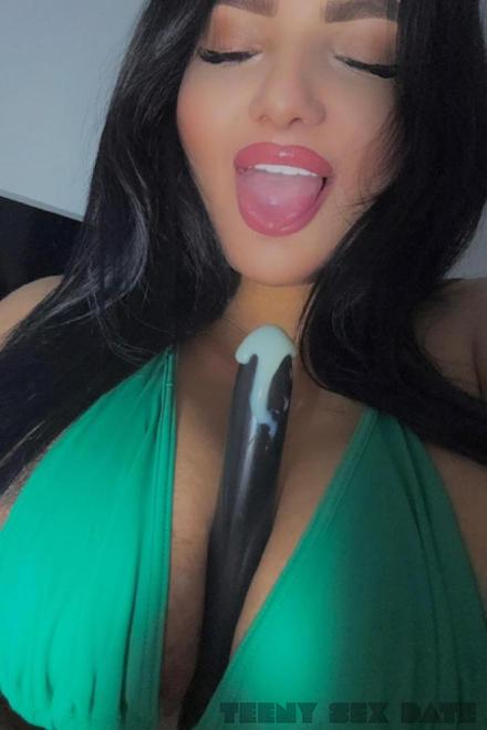 Channel CHUBBY TEEN CHUBBY ANAL SEX Schweiz, Neuenburg