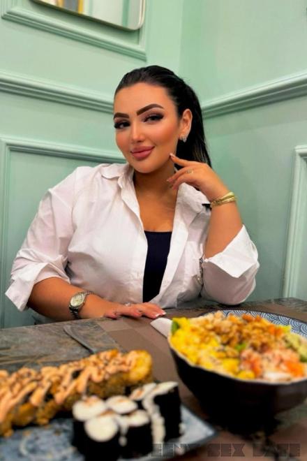 Channel CHUBBY TEEN CHUBBY ANAL SEX Schweiz, Neuenburg