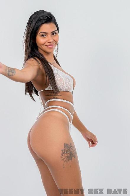 Ashley CHUBBY TEEN CHUBBY COME IN MOUTH Schweiz, Waadt