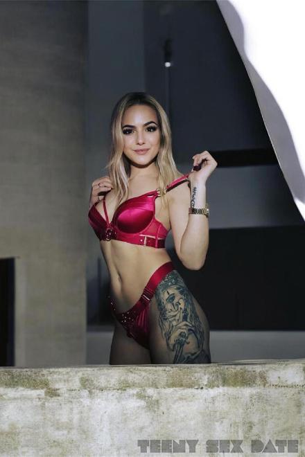 Nikole TEEN TEEN ANAL SEX Schweiz, Biel/Bienne - Grenchen