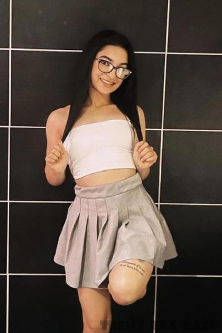 Luna H&uuml;bsche xxx M&auml;dchen Thurgau, Schweiz