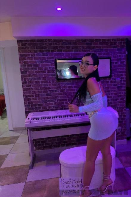 Lili TEEN LATINA TEEN COME IN MOUTH Schweiz, Biel/Bienne - Grenchen