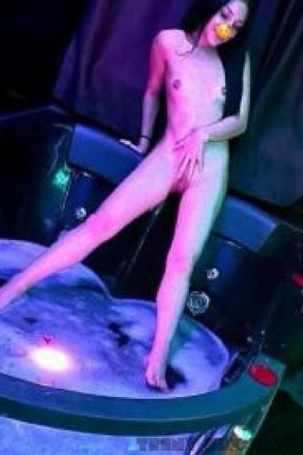 Elif Teeny ab 11:00 Uhr Bern Umgebung, Schweiz